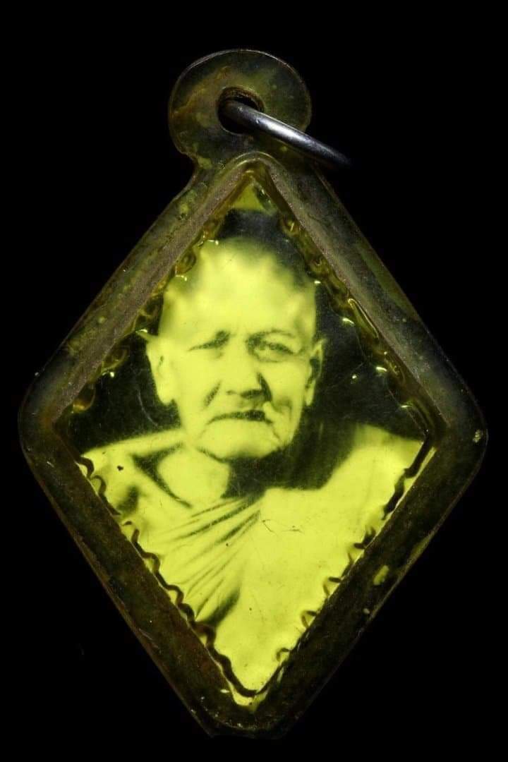 received_672233270585650