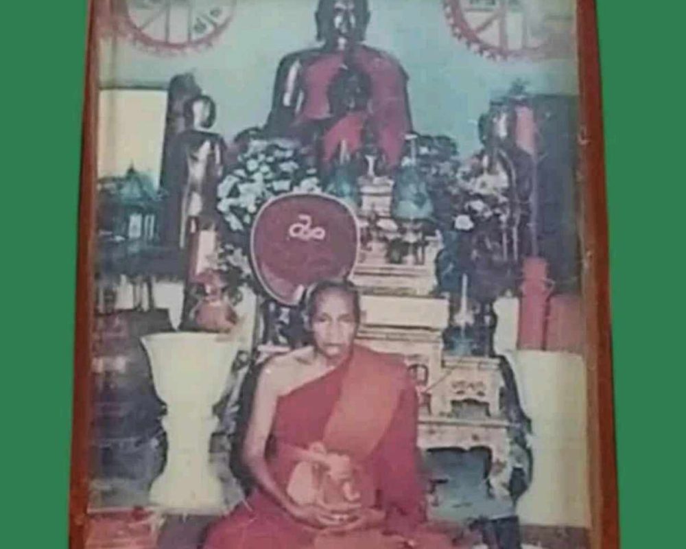 received_1441781653674831
